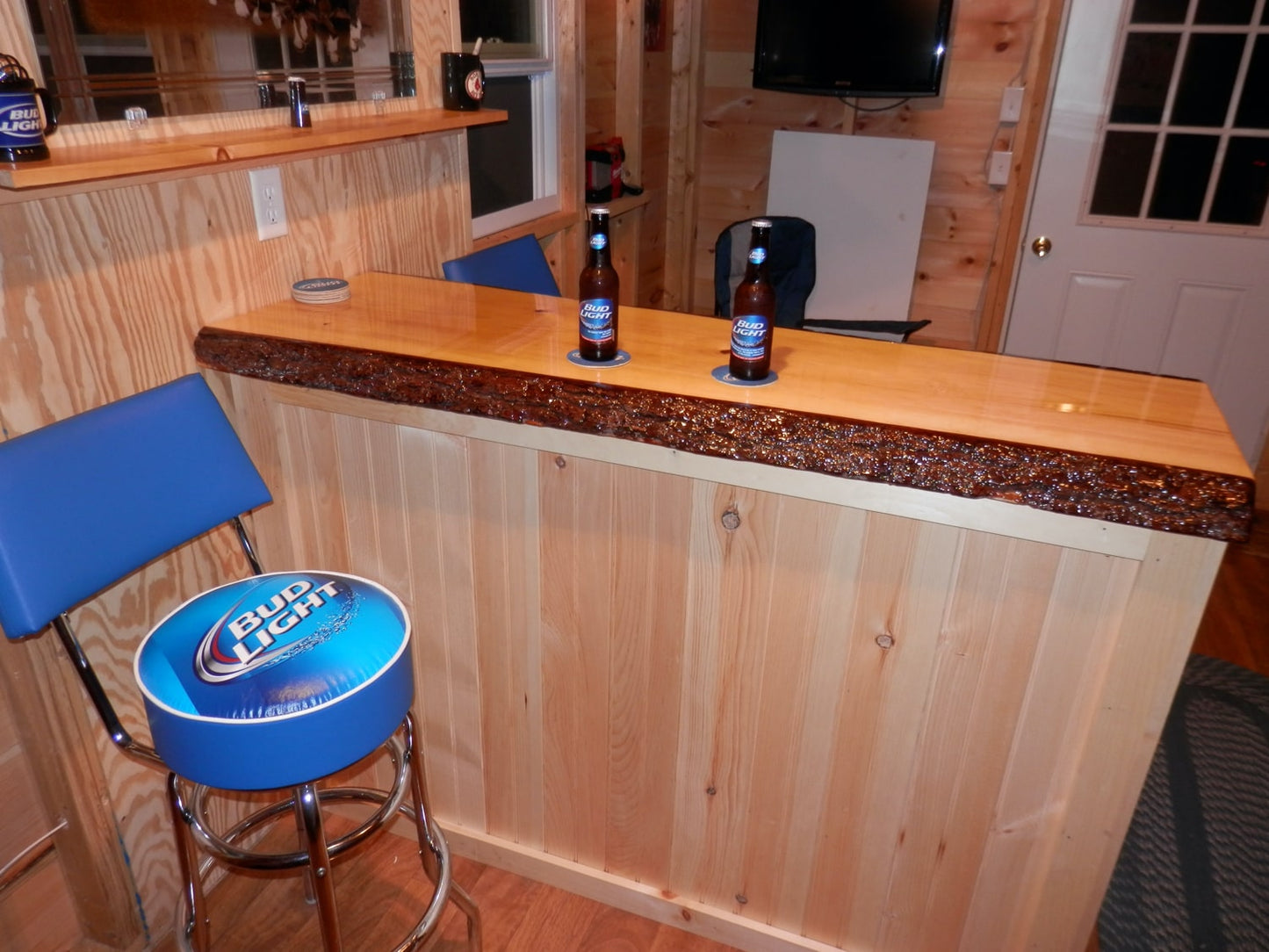 Bar Top and Table Top Clear Epoxy Resin 8 Gallons - Kool Products