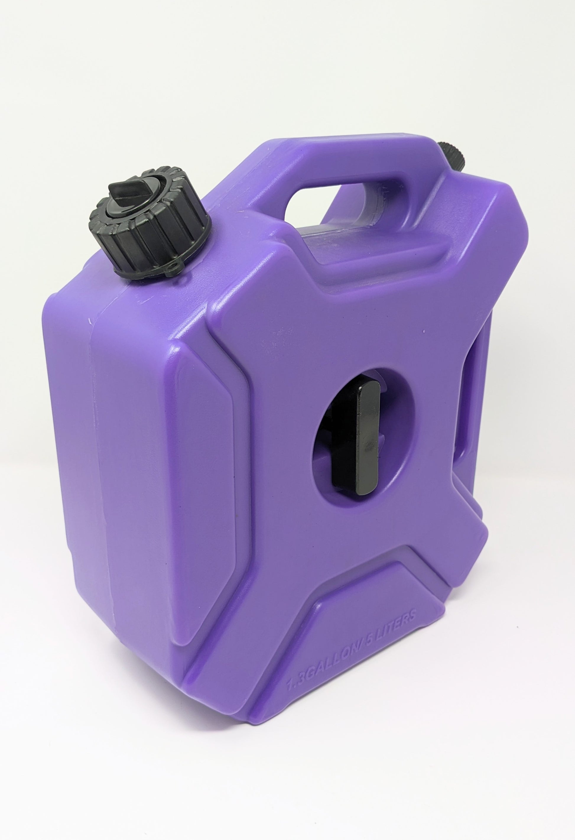 1.3 Gallon Utility Can with Auto Mount and One Utility Can Spout Replacement (5 L) - Kool Products