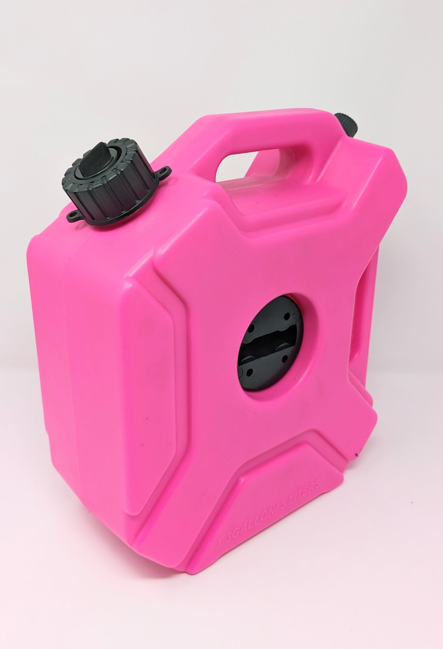1.3 Gallon Gas Can with Auto Mount and One Gas Can Spout Replacement (5 L) - Kool Products